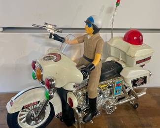 VINTAGE 1/6 SCALE MOTOR CYCLE POLICE JUMBO CYCLE