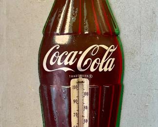 VINTAGETRU-TEMP  COCA-COLA SKIRT BOTTLE THERMOMETER