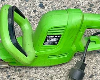 PORTLAND 22"ELECTRIC HEDGE TRIMMER