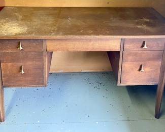 ANTIQUE DESK
