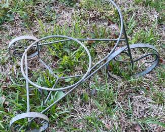 IRON TRICYCLE PLANTER