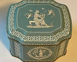 ANTIQUE BISCUIT TIN  -  MADE IN ENGLAND  -  WEDGWOOD STYLE DESIGN