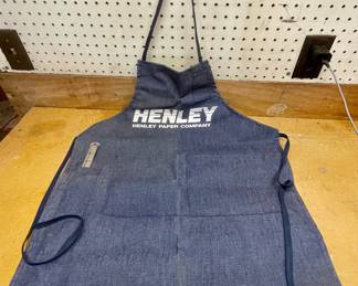 VINTAGEHENLEY PAPER COMPANY PRINTER APRON WITH TYPESET RULER