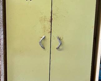 VINTAGE METAL CABINET