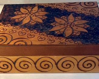 DECORATIVE WOODEN BOX