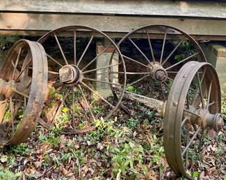 ANTIQUE WAGON WHEELS