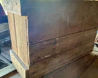 PRIMITIVE BOX
