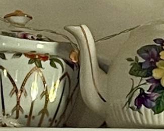 LOTS OF TEAPOTS