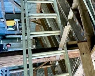 LARGE EXTENSION LADDER