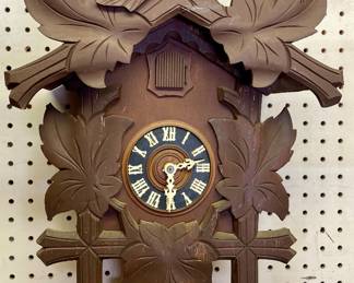 ANTIQUE GERMAN PENDULUM CUCKOO CLOCK - WORKS!