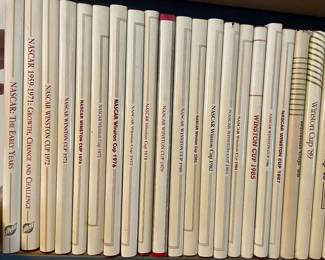 SET/41 NASCAR REFERENCE BOOKS