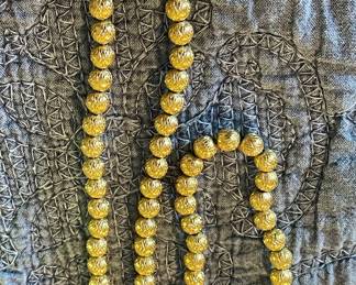 GOLDEN BEADS NECKLACE