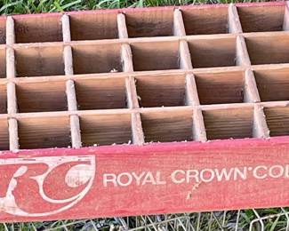 VINTAGE/ANTIQUE RC ROYAL CROWN COLA  CRATE  -  EXCELLENT CONDITION