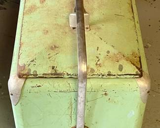 ANTIQUE DR. PEPPER COOLER