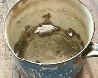 GRANITE WARE POT