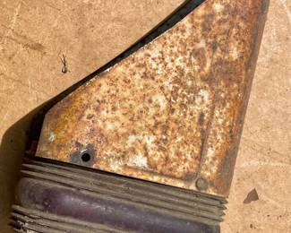 MID-CENTURY DELTA ELECTRIC COMPANY "TRIPLE LITE" BICYCLE TAIL LIGHT