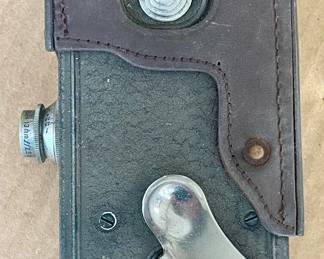 VINTAGE KEYSTONE MODEL K-8 8mm MOVIE CAMERA - 1930's