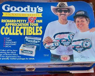 VINTAGE 1992 GOODY'S  COLLECTIBLES ADVERTISING - RICHARD AND LINDA PETTY