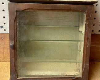 ANTIQUE COUNTER-TOP DISPLAY