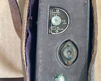VINTAGE KEYSTONE MODEL K-8 8mm MOVIE CAMERA - 1930's