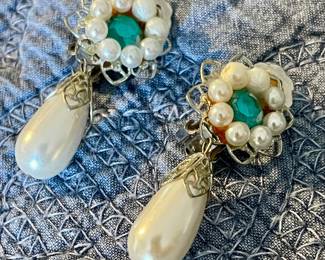 CLIP EARRINGS