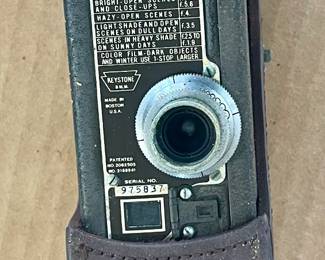 VINTAGE KEYSTONE MODEL K-8 8mm MOVIE CAMERA - 1930's