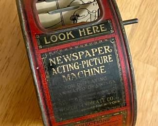 RARE Antique World Syndicate Co., Inc.  (1919) Newspaper Acting-Picture Machine 