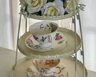 TIERED TIDBIT STAND, TEA CUPS/SAUCERS