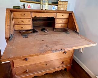 ANTIQUE SECRETARY
