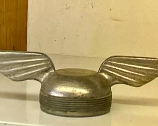 ANTIQUE RADIATOR/GAS CAP