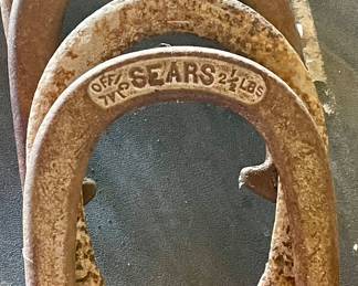 ANTIQUE HORSESHOE SET