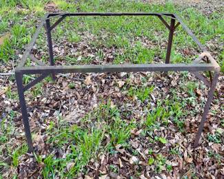 IRON PLATFORM/RACK