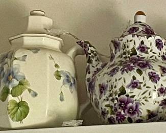 LOTS OF TEAPOTS