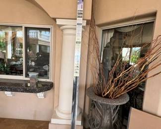 Shade screen- brand new in boc