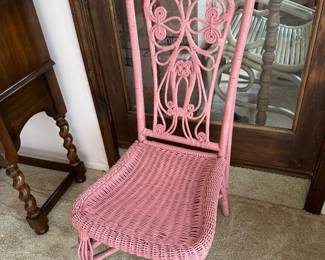 Nice pink Wicker Chair 