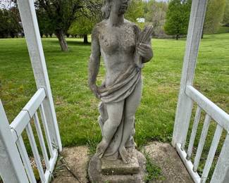Stone Sculpture/Statue 