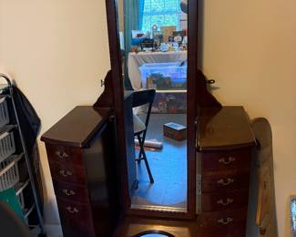 Dressing vanity with full length mirror 