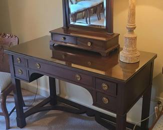 Antique Edwardian Mahogany Dressing Table with Mirror and Chairs