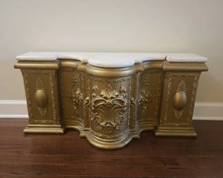 th Century Italian Neoclassical Giltwood Console Table with Marble Top