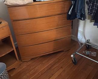 Van Leigh furniture company. Dresser 