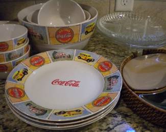Coca cola 3 pc bowl set , dinner plates and cereal bowls