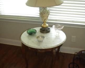 One of2 matching lamp tables