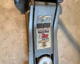 Pittsburgh Heavy Duty 3-Ton Floor Jack