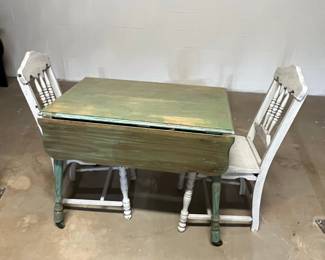 Farmhouse Style Drop Leaf Dining Set