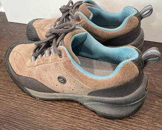 KEEN Women's Voyageur Hiking Shoes