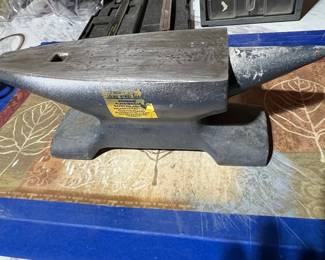 Vulcan 100 lb Cast Steel Anvil