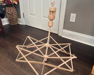 Wooden Umbrella Yarn Swift