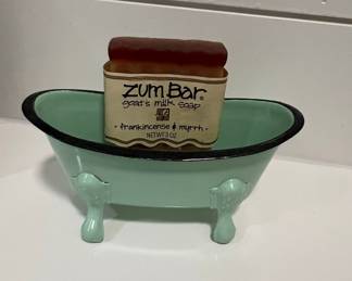 Enamel Bathtub Soap Dish with Zum Bar Soap