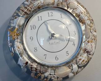 FirstTime Seashell Resin Wall Clock