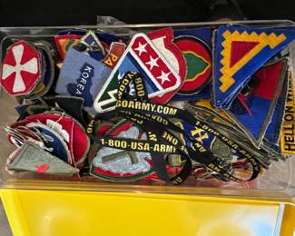 US Military Insignia and Medals Lot